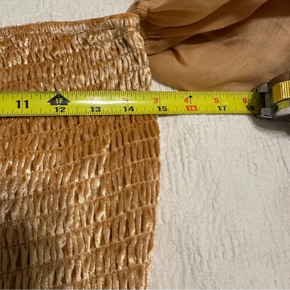 NEW ⭐️⭐️ Intimately Free People Gold velvet Bodysuit with Puff Sleeves sz XL - Picture 5 of 8